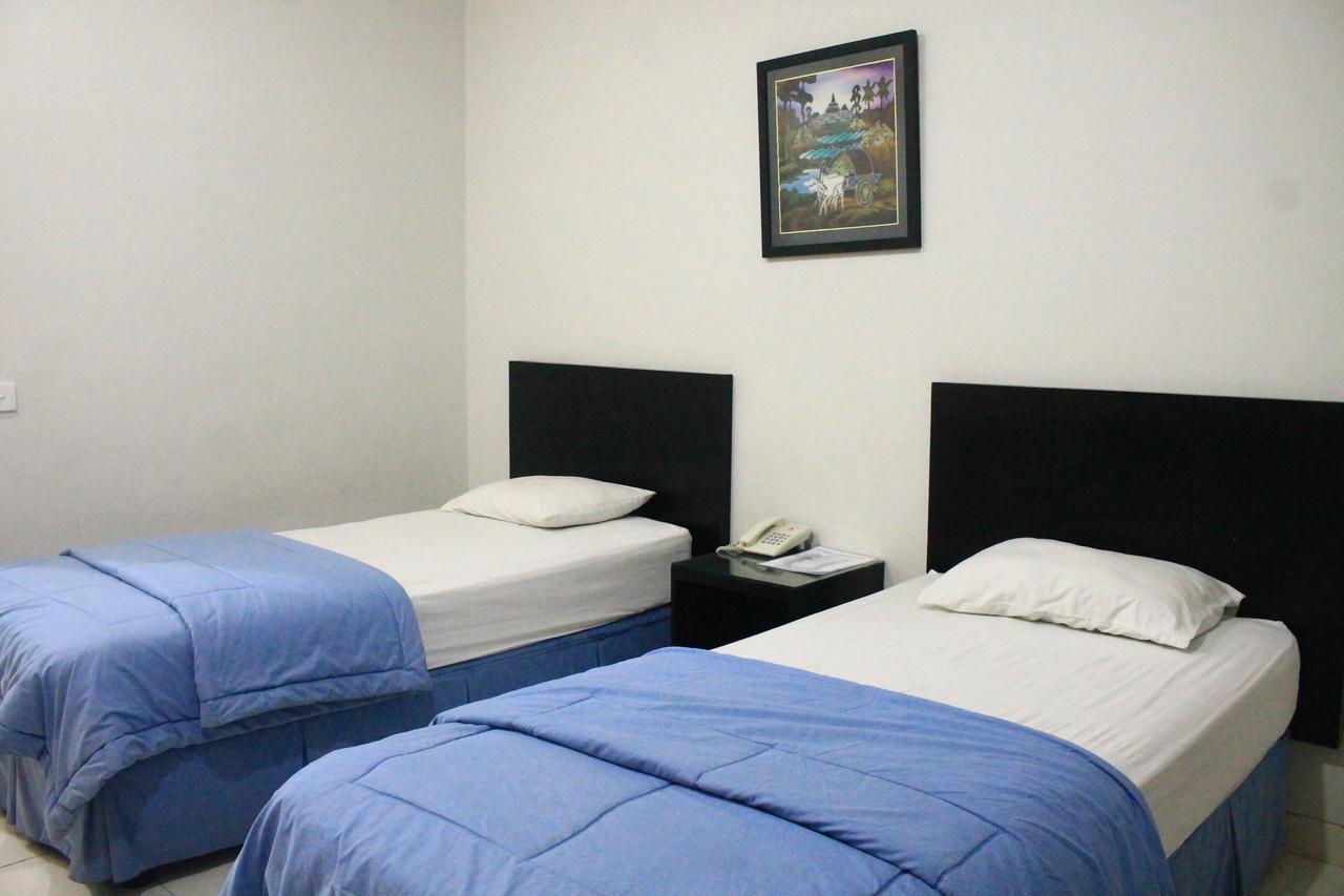 Carica Homestay Sorabaya Extérieur photo