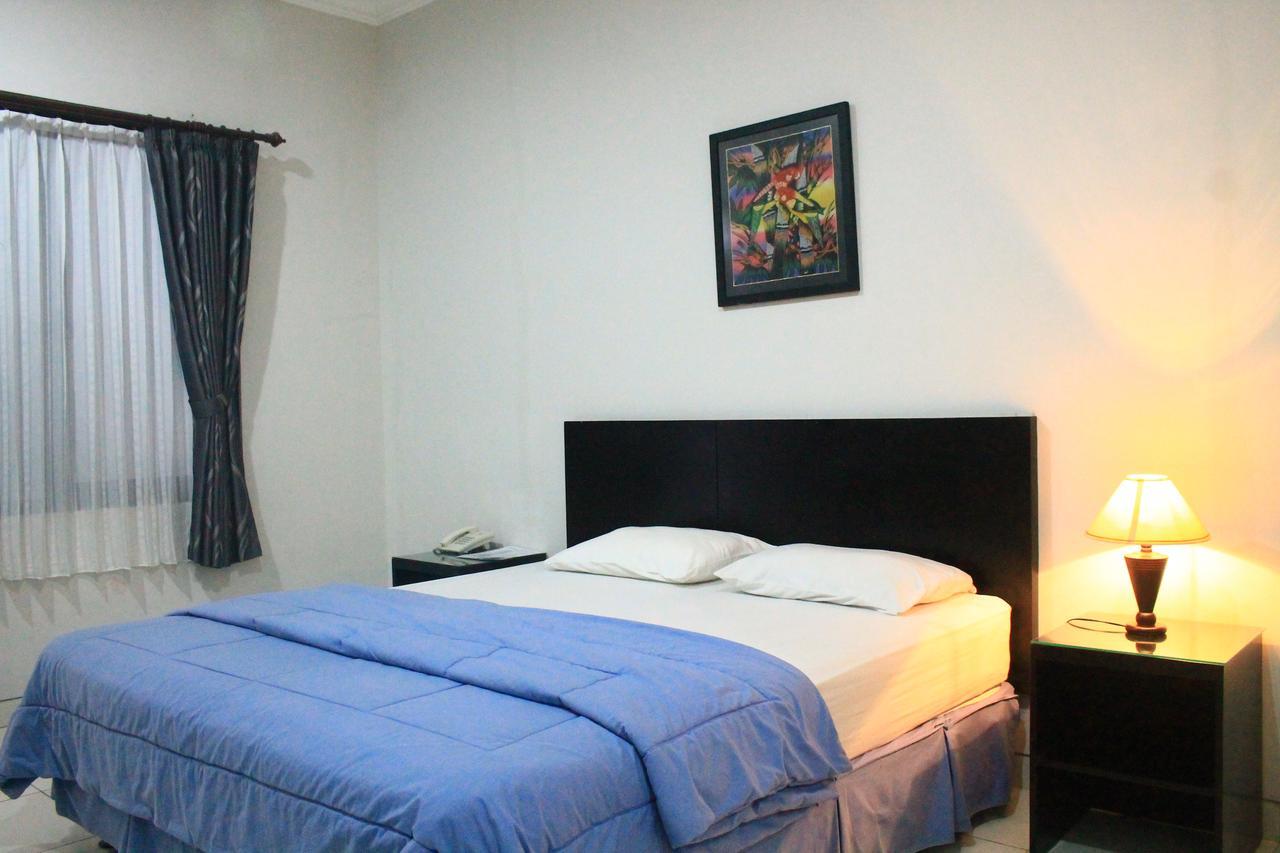 Carica Homestay Sorabaya Extérieur photo